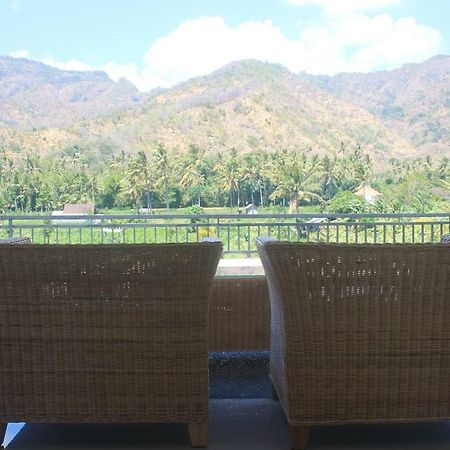 Dayuh Homestay Amed Exterior foto