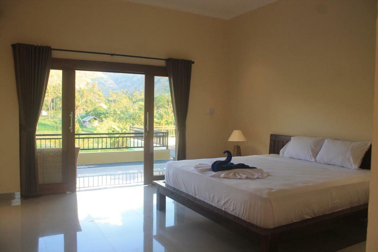 Dayuh Homestay Amed Exterior foto